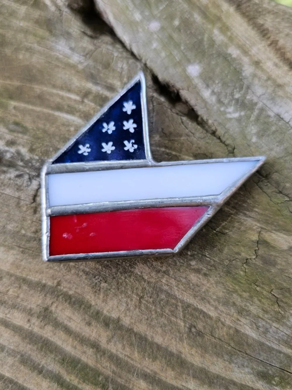 Womens Brooch Pin Stained Glass Red White Blue Patriotic Flag Sailboat Boat USA